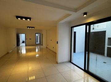 Casa · 109m² · 5 Ambientes · 1 Cochera · Casa 2 Dorm. a Estrenar en Alta Cordoba - Apto Credito