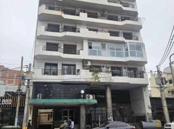 Fachada · Departamento con Cochera