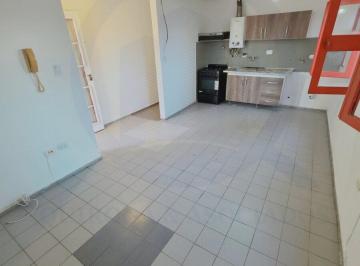 Departamento · 65m² · 4 Ambientes · 1 Cochera · Alquiler Dpto 3 Dorm. en B° San Carlos II
