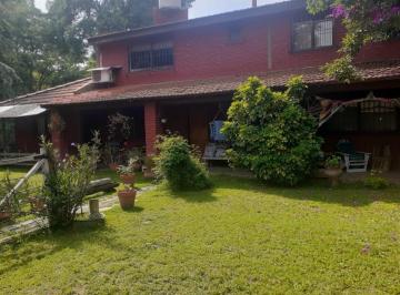 Casa · 250m² · 4 Ambientes · 2 Cocheras · Venta Casa Quinta Cuatro Ambientes Jardín