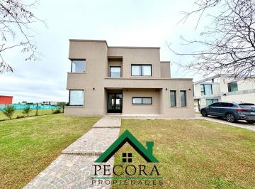 Casa · 226m² · 7 Ambientes · 2 Cocheras · Casa en Alquiler - El Canton - Norte - Lote 784