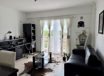 Departamento · 67m² · 2 Ambientes · 1 Cochera · Venta Semipiso 2 Ambientes en San Miguel
