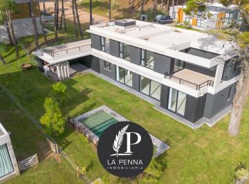 Casa · 187m² · 5 Ambientes · 1 Cochera · Casa Venta Pinamar Barrio Pioneros