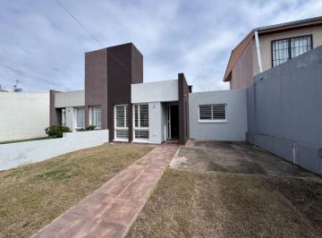 Casa de 1 ambiente, Córdoba · Casa Dos Dorm. en Alquiler - Carrara de Horizonte Sur