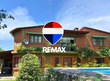 Casa · 300m² · 6 Ambientes · 2 Cocheras · Casa 5 Dorm. Venta Campo Quijano con Pileta