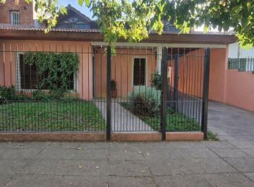 Casa · 168m² · 5 Ambientes · 2 Cocheras · Venta Casa 5 Ambientes con Jardin Cochera Moreno