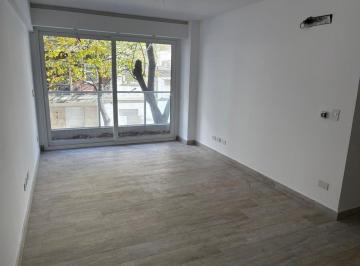 Departamento · 71m² · 3 Ambientes · 1 Cochera · Departamento 3 Ambientes Venta Flores Cochera