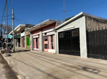 Local comercial · 121m² · 1 Cochera · Locales + Vivienda Multif. en Venta en Hurlingham.
