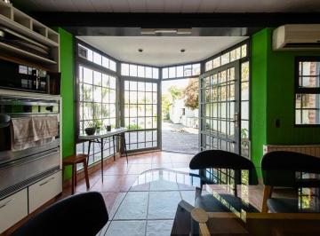 Casa · 363m² · 7 Ambientes · 2 Cocheras · Casa en Venta Saavedra Parque - Pileta - Parrilla