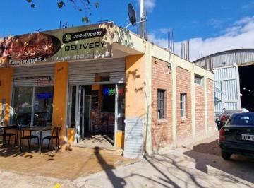 Bodega-Galpón · 369m² · Venta Local 114 m² y Galpon 255 m² en Rawson