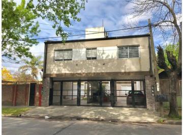 PH · 61m² · 3 Ambientes · 1 Cochera · PH 3 Amb Quilmes Frente Parque Cervecero C/cochera