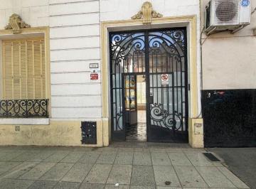 Casa · 238m² · 5 Ambientes · Venta Casa Flores Lote Propio Terraza Quincho