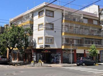 PH · 64m² · 3 Ambientes · Venta PH 3 Amb con Balcon - Monte Castro