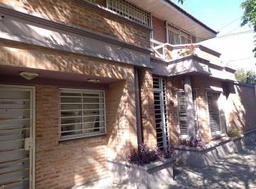 Casa · 153m² · 4 Ambientes · Casa 4 Ambientes en Venta, Lomas de Zamora, Patio