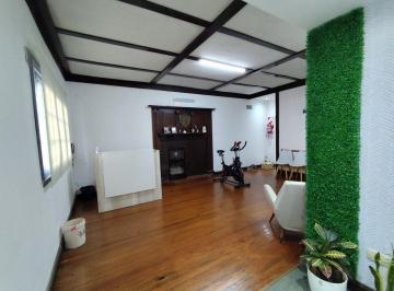 Casa · 272m² · 6 Ambientes · Casa en Venta Apto Credito Profesional en Turdera