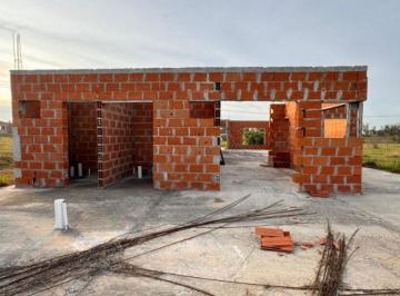 Terreno · 1080m² · Terreno con Casa a Terminar en Venta en Carcaraes