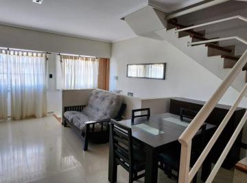 PH · 77m² · 3 Ambientes · Liniers Venta PH en Triplex 4 Amb con Terraza