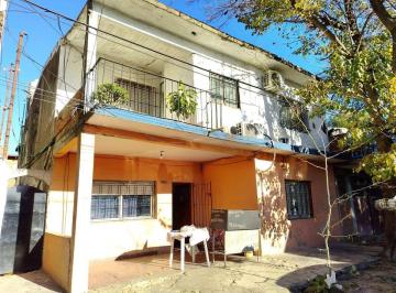 Casa · 98m² · 5 Ambientes · Venta Casa en Virreyes Multifamiliar Inversion