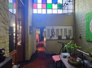PH · 435m² · 6 Ambientes · Venta Casa + Local. San Telmo. Oportunidad