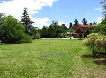Casa · 800m² · 5 Ambientes · 3 Cocheras · Bº Villa Belgrano - Casa 800 m² Cubiertos - Terreno 4000 m²