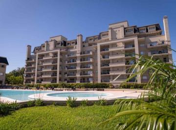 Departamento · 102m² · 4 Ambientes · 2 Cocheras · Departamento en Venta Quilmes