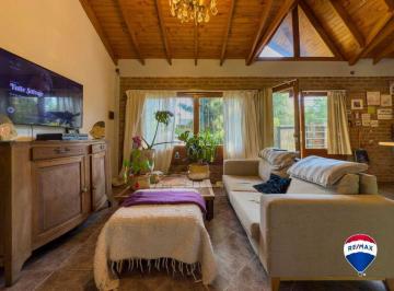 Casa · 80m² · 3 Ambientes · 2 Cocheras · Casa en Venta en Villa Elisa