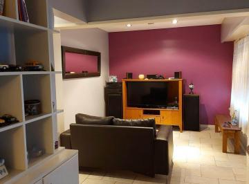 Casa · 120m² · 3 Ambientes · 2 Cocheras · Casa Venta Quilmes Oeste