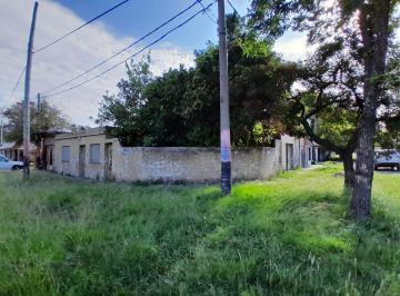 Casa · 85m² · 3 Ambientes · 1 Cochera · Casa en Venta a Reciclar en Zona Sur