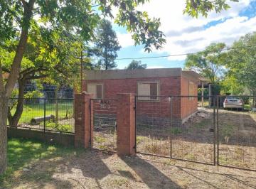 Casa · 45m² · 2 Ambientes · 2 Cocheras · Venta Casa 1 Dormitorio Galeria Pueblo Esther