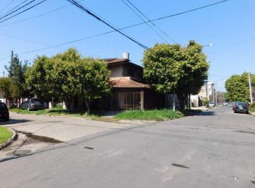 PH · 139m² · 4 Ambientes · 2 Cocheras · Venta PH 4 Amb + Depto 1 Amb + 2 Cocheras - Caseros
