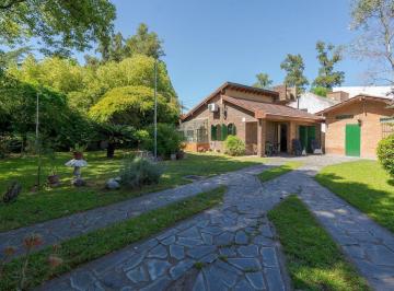 Casa · 85m² · 3 Ambientes · 1 Cochera · Casa 3amb C/ Coch, Parque y Dep. en Gra. Rodríguez