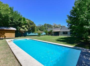 Casa · 78m² · 3 Ambientes · 2 Cocheras · Casa Quinta en Venta 2 Dorm. - Villa Elisa