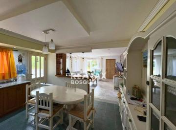 Casa · 80m² · 3 Ambientes · 1 Cochera · Alquiler Anual Casa Pinamar