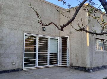Casa · 89m² · 3 Ambientes · Venta Casa 2 Dorm.