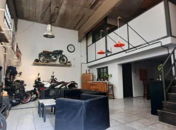 PH · 128m² · 5 Ambientes · 1 Cochera · PH Industrial con Cochera Wilde Interesa Permuta