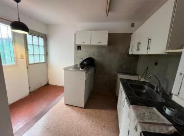 PH · 85m² · 4 Ambientes · PH Pb 4 Ambientes Venta Berazategui con Patio