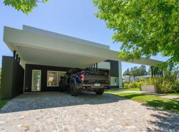 Casa · 225m² · 5 Ambientes · 2 Cocheras · Venta Casa 5 Amb en Sofitel Cardales Country Club