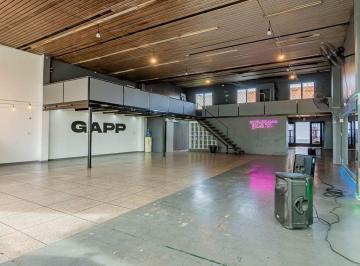 Local comercial · 235m² · Local en Venta en La Plata