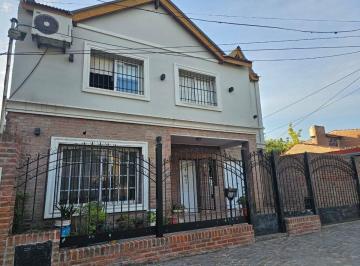 Casa · 375m² · 7 Ambientes · 2 Cocheras · Venta Casa 8 Amb en San Miguel