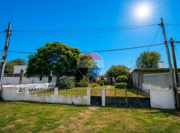 Casa · 60m² · 5 Ambientes · 2 Cocheras · Venta Casa Chacarita de Los Padres 3 Dorm.