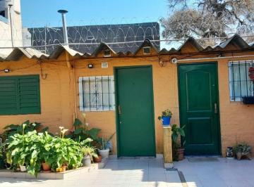 Casa · 50m² · 3 Ambientes · 2 Cocheras · Venta Casa Multifamiliar Banfield