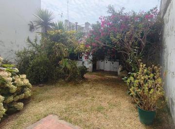 Casa · 120m² · 5 Ambientes · 3 Cocheras · Venta Casa 5 Ambientes. Parque Avellaneda