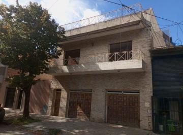 PH · 224m² · 3 Ambientes · Venta en Block 3 Uf. Locales y Vivienda Mataderos
