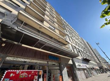 Departamento · 180m² · 5 Ambientes · Venta Apartamento a Reciclar 3 Dorm. Cordon