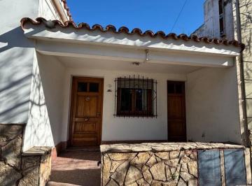 PH · 85m² · 3 Ambientes · PH en Venta en Bragado