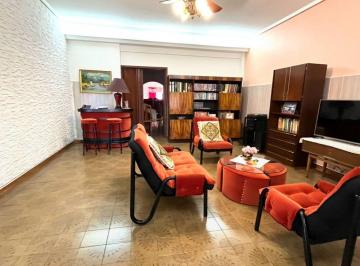 Casa · 124m² · 3 Ambientes · 1 Cochera · Venta Casa 3amb Garage/patio C/ Parrilla Apta Cred