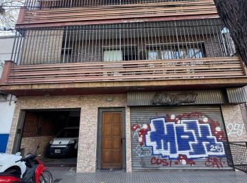 Edificio de 20 ambientes, Ciudad de Mendoza · Edificio en Block · Local + Oficinas + 5 Deptos · Ciudad