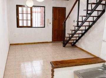 Casa · 33m² · 2 Ambientes · Venta Duplex 2 Ambientes Ramos Mejía con Lavadero