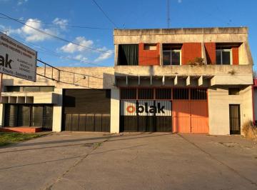 Bodega-Galpón · 559m² · Propiedad con Galpónes, Oficinas y Departamento