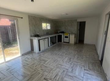 Casa · 115m² · 4 Ambientes · Casa en Venta - 1 Dormitorio 2 Baños - 115 m² - Mar del Plata